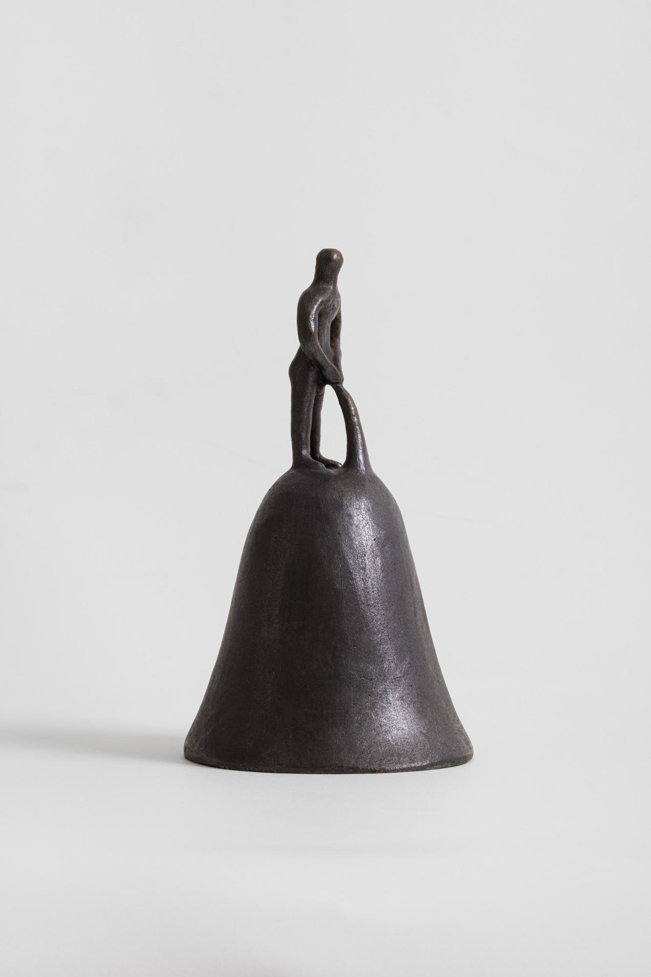 Enurese, 2000, bronze, 25 x 14 x 14 cm